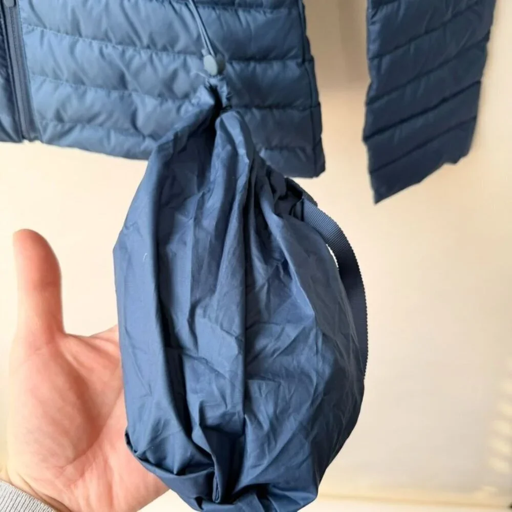 Lululemon Pack It Down Hooded Jacket Blue Women’s Size 2 B54